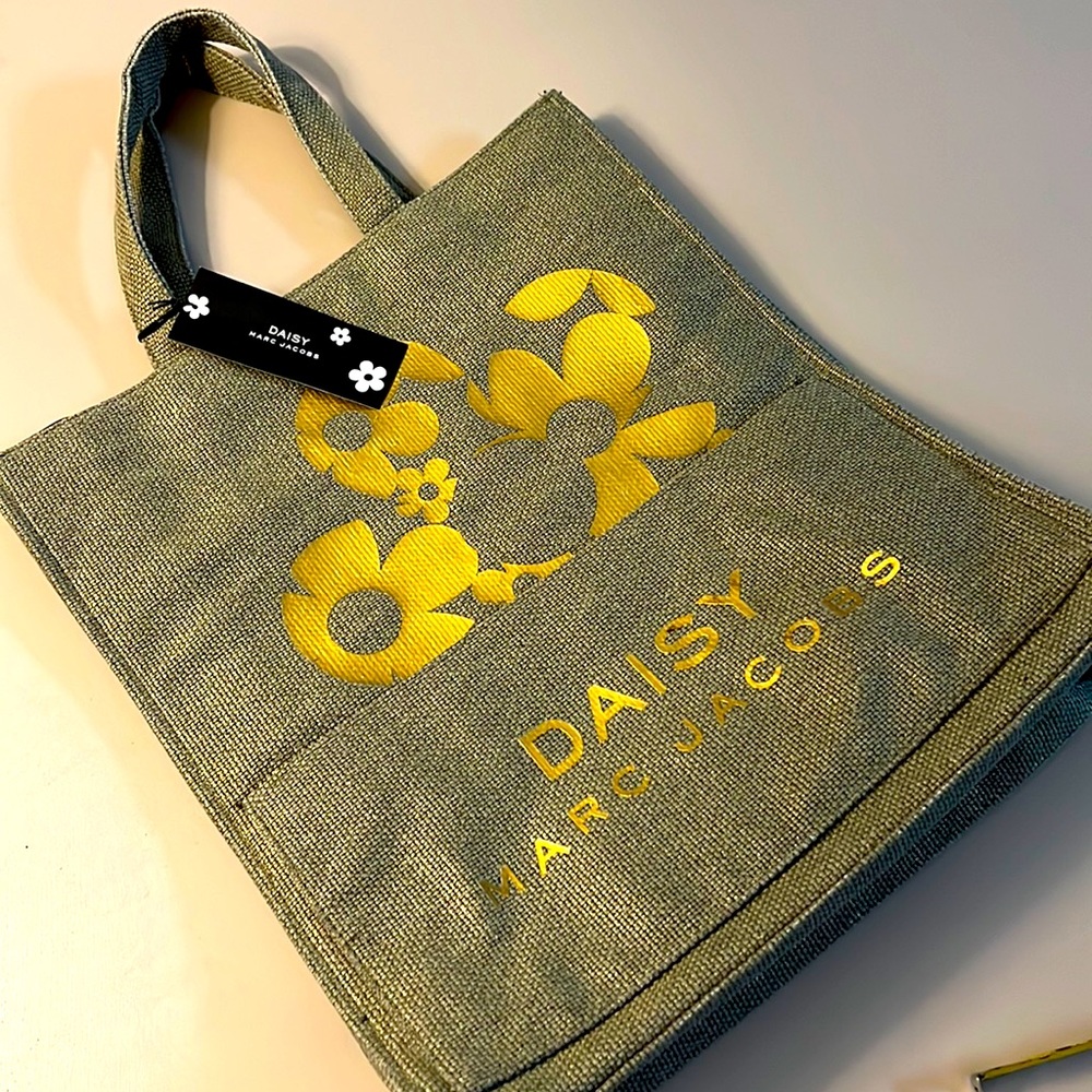 Mar Jacobs Daisy bag